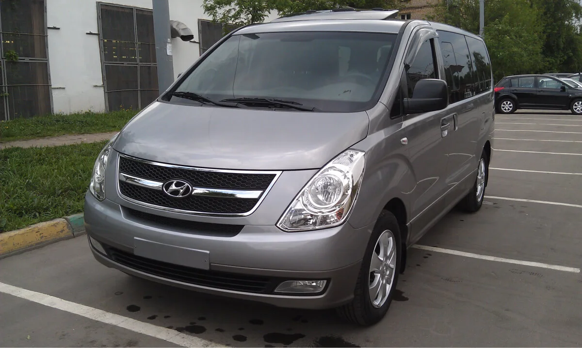 Hyundai Starex